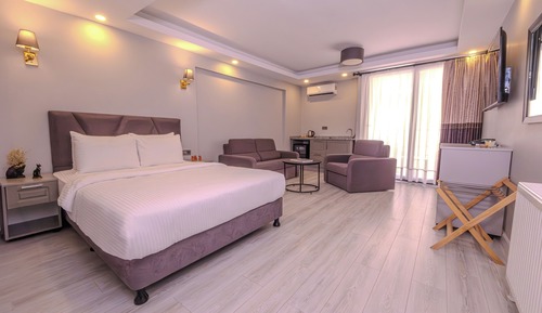 Deluxe Room with Balcony