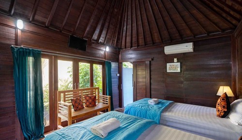 Basic Twin Room