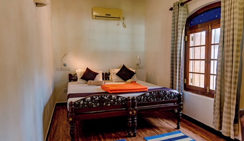 Classic Standard Room - 104 - Beach View