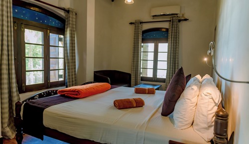 Classic Standard Room - 102 - Beach View