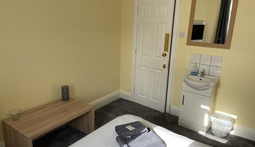 Basic Double Room