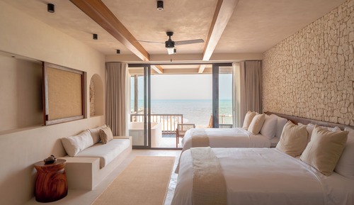 Junior Studio Suite, 2 Queen Beds, Sea View