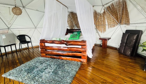 Deluxe Bungalow