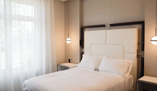 Superior Room, 1 Queen Bed, Accessible, Non Smoking