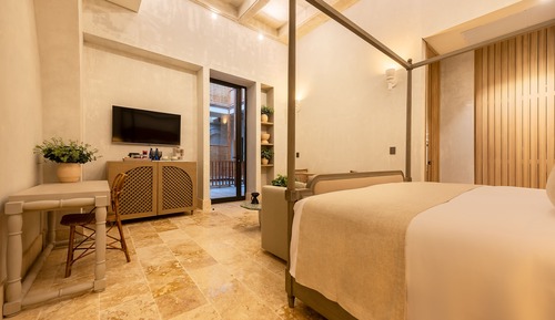 Studio Suite, Terrace