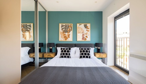 Superior Two Bedroom Apartment - Balcony