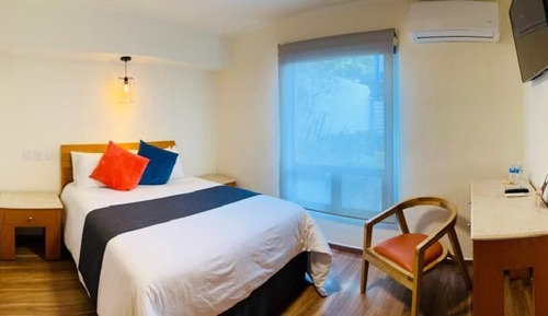 Deluxe Single Room