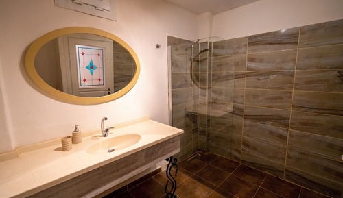Economy Double Room (Under Ground Floor)