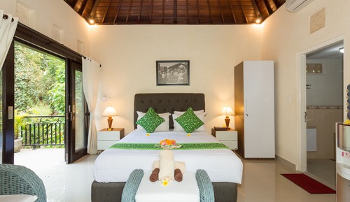 Deluxe Room, Balcony