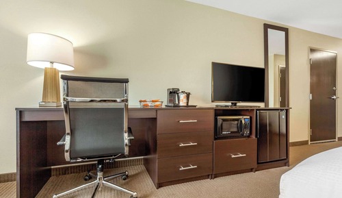 Room, 2 Queen Beds, Accessible, Non Smoking