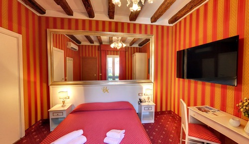 Superior Double or Twin Room, Garden View