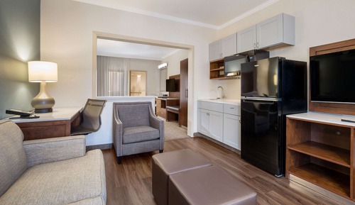 Suite, 1 King Bed, Non Smoking