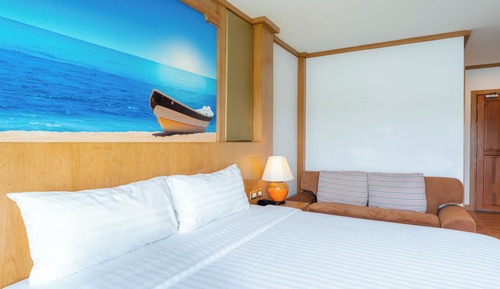 Deluxe Double or Twin Room with Lake View