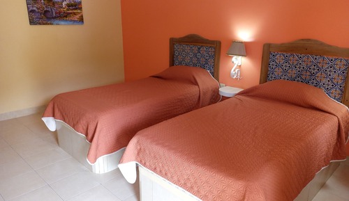 Basic Triple Room