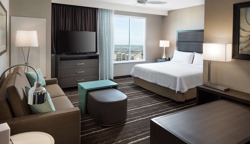 Premium Room, 1 King Bed, Accessible (Roll-In Shower, Mobility & Hearing)
