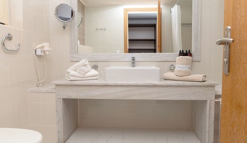 Deluxe Double or Twin Room, Sea View