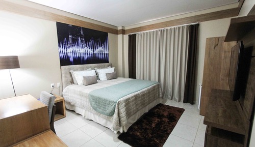 Luxury Suite