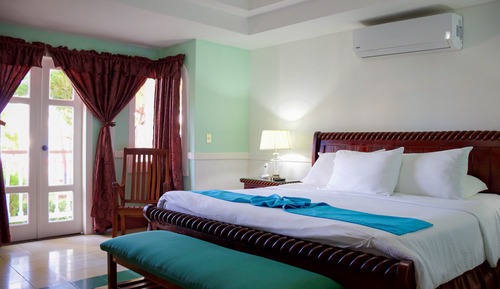 Deluxe Room, 1 King Bed, Sea View