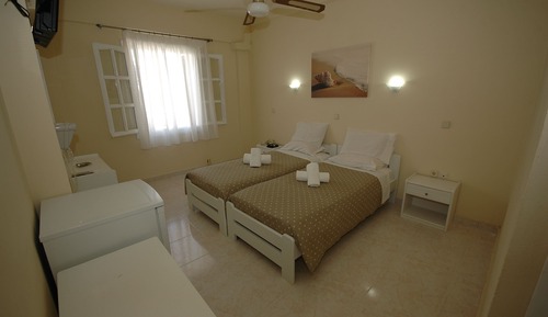 Economy Room, 2 Twin Beds