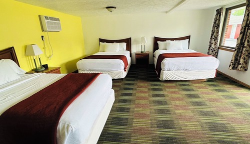 Suite, Multiple Beds