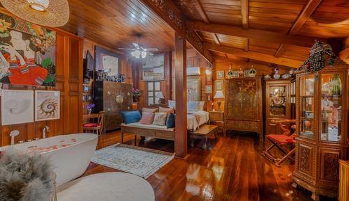 Deluxe Villa