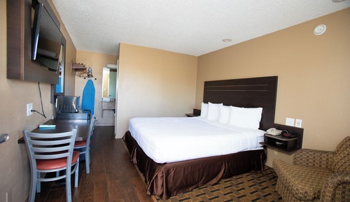 Standard Room, 1 King Bed, Smoking