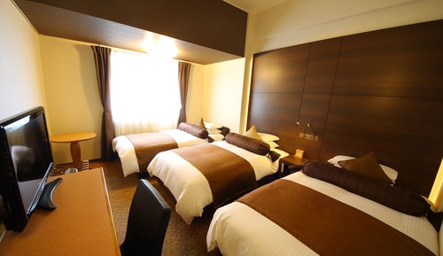 Superior Twin Room (Third person use), Non Smoking, City View - East Building