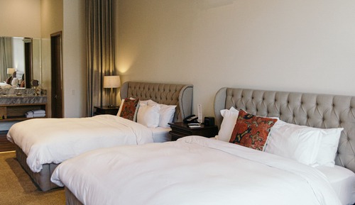 Estate Room