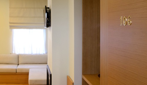 Deluxe Suite, Fireplace