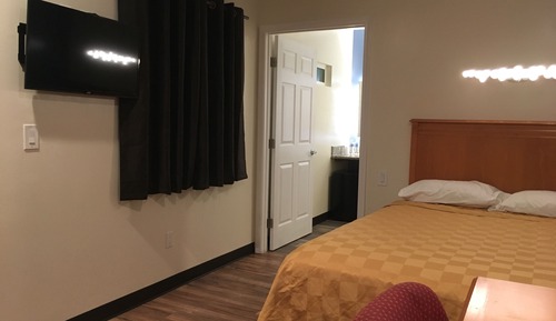 2 Queen Beds