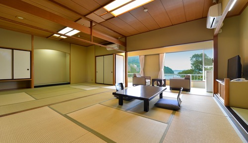 Standard Japanese-Style Family Room - Shared Bathroom - Non-Smoking