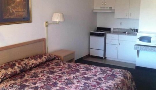 Deluxe Room, 1 Queen Bed