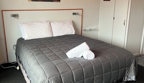 Twin Studio Unit 10
