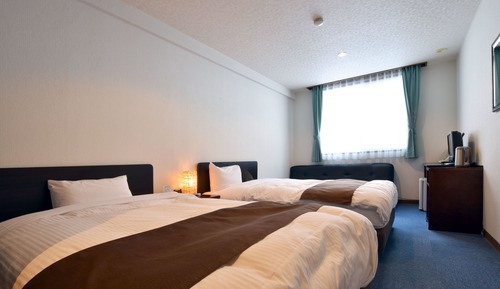 Triple Room with Shared Bathroom