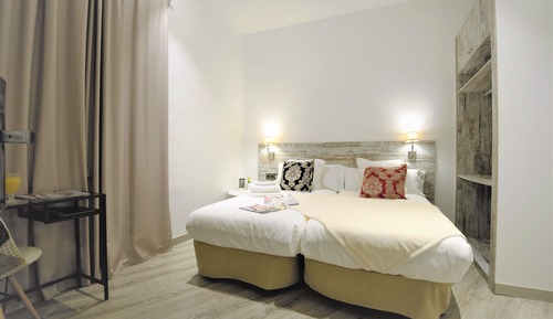 Classic Twin Room