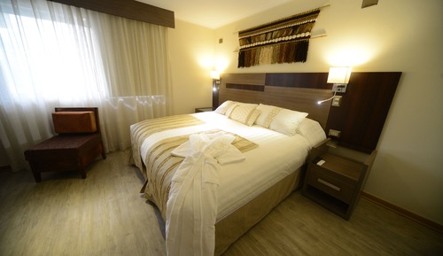 Junior Suite, Jetted Tub