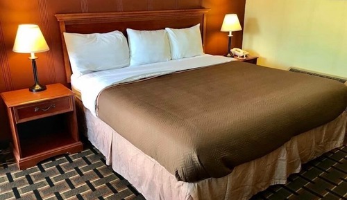 Standard Room, 1 King Bed
