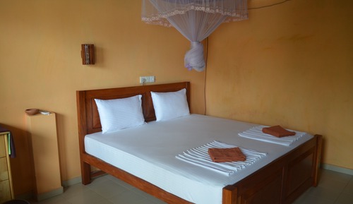 Standard Room, 1 Bedroom, Balcony, Partial Ocean View