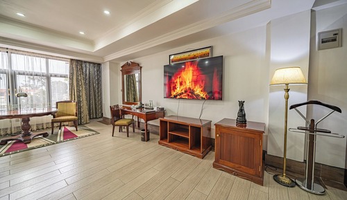 Executive Suite