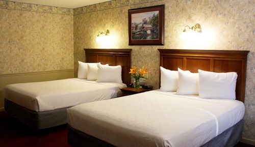 Standard Room, 2 Queen Beds, Jetted Tub
