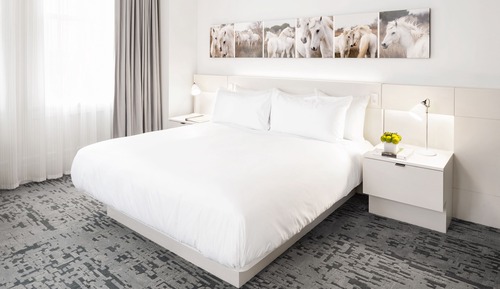 Deluxe Room, 1 King Bed