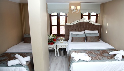 Classic Triple Room, 1 Bedroom, Non Smoking, City View