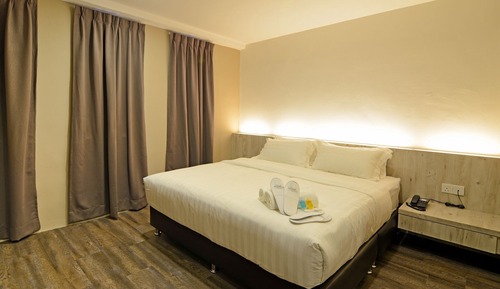 Deluxe Room, 1 King Bed