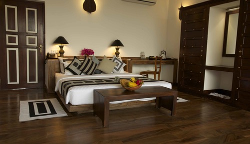 Wellness Classic Deluxe Suite Room