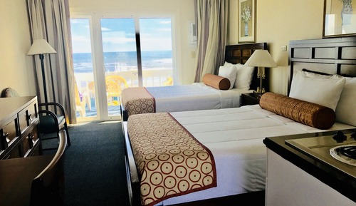 Ocean front-Gold-UL-2Queen Beds