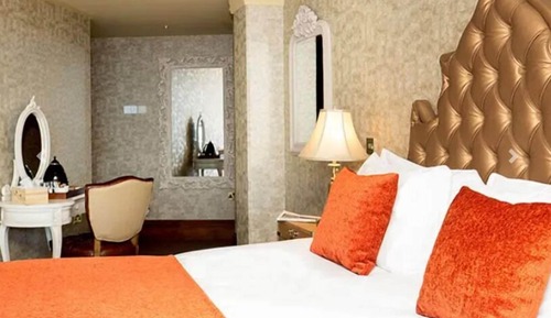 Deluxe Double Room (Sleeps 2)