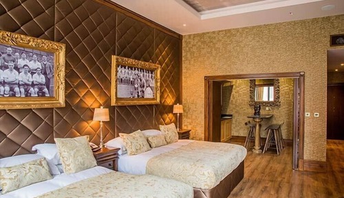 Luxury Studio (Sleeps 4)