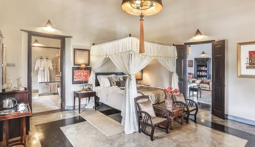 Deluxe Suite