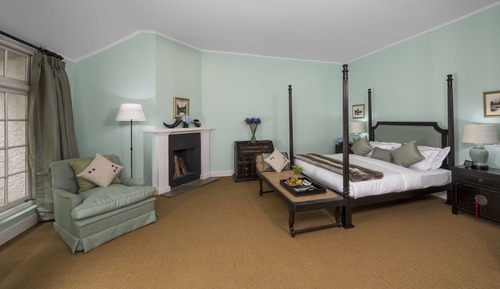 Deluxe Grand Suite