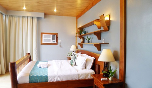 Deluxe Studio Suite, 1 King Bed, Sea View, Sea Facing